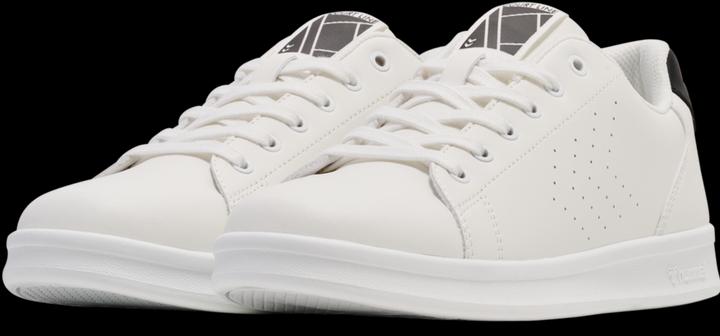 Actual product image hummel Court Line (43)