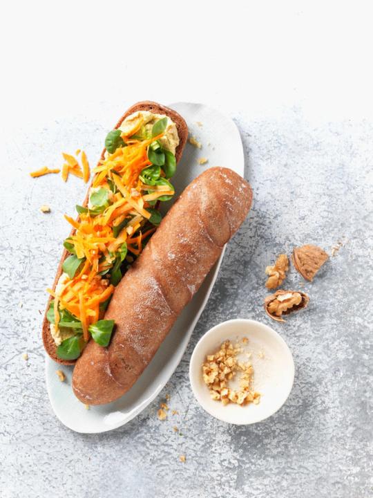 Produktbild Schnitzer Glutenfreies Bio Maisbaguette mit Ölsamen (320 g)