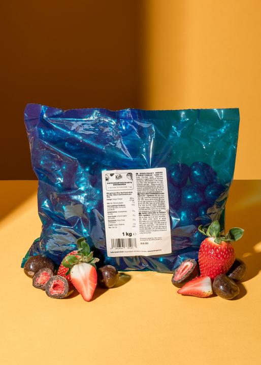 Produktbild KoRo Gefriergetrocknete Erdbeeren in dunkler Schokolade (1000 g)
