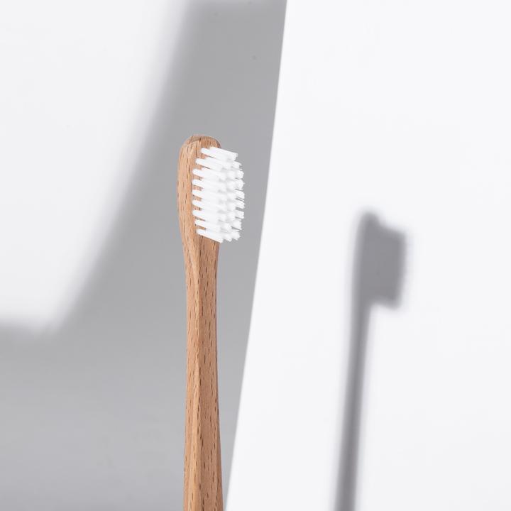 Actual product image Frau Kunz Beech wood toothbrush (set of 4) (Medium, 4 x)