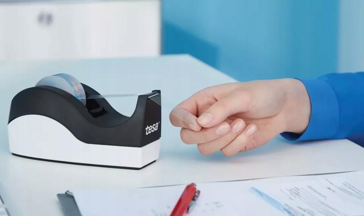 Produktbild tesa EASY CUT ORCA Tischabroller, sauberer Schnitt