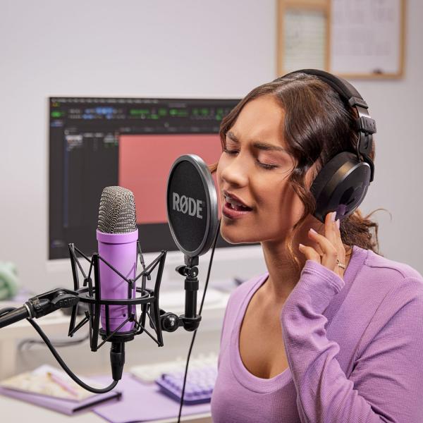 Produktbild RØDE NT1 Signature Purple Studio-Mikrofon Lila mit XLR-Kabel Lila
