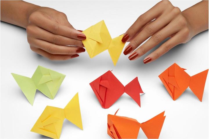 Actual product image Essie Nail Polish (426 Playing Koi, Colour paint)