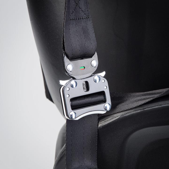 Actual product image BabyGo Nova2 red (Baby car seat, ECE R129/i-Size Standard)