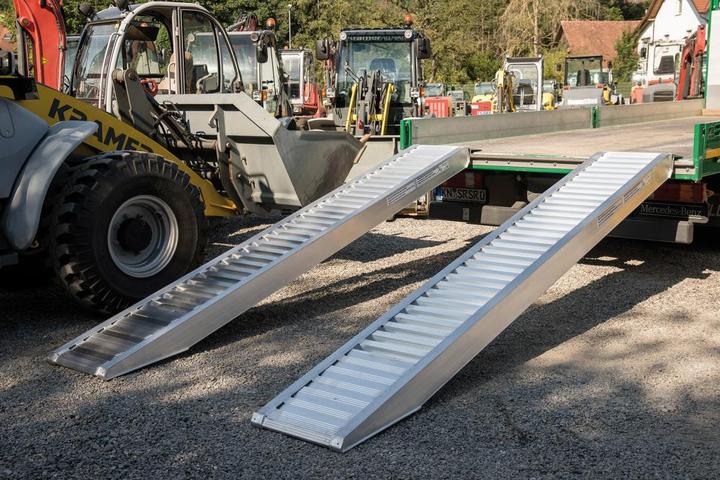 Immagine prodotto Altec Binario di carico in alluminio 1700KpL1620x245 mm con bordo