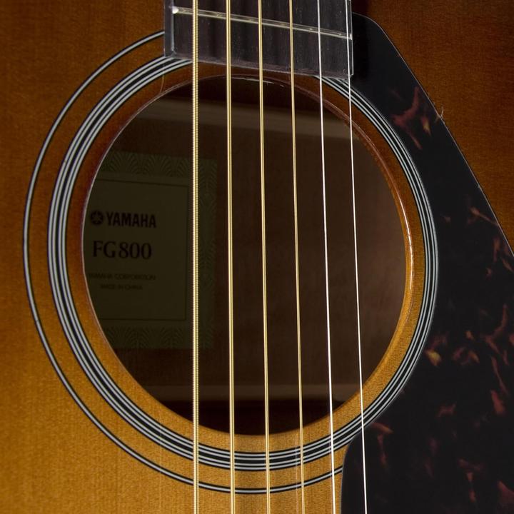 Produktbild Yamaha FG800 SB Sand Burst akoestische westerngitaar (Westerngitarre, Boden und Zargen: Nato/Okume, Decke: Fichte, Griffbrett: Walnuss, Hals: Nato, Rosenholz)