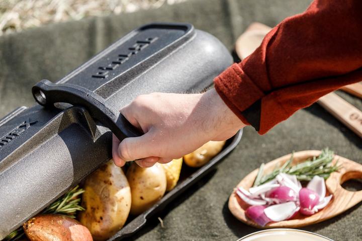 Actual product image Petromax Cast Iron Potato Roaster