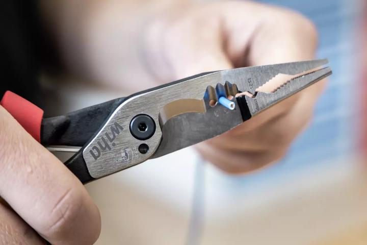 Produktbild Wiha Multifunktionszange Elektriker 8in1 (209 mm)