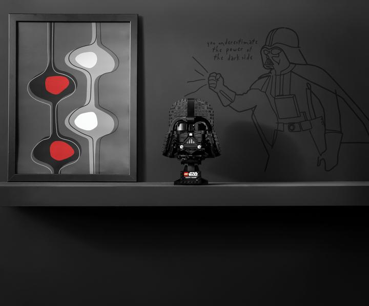 Actual product image LEGO Darth Vader Helmet (75304, LEGO Star Wars)