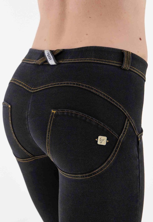Actual product image Freddy WR.UP® Shaping Pants 7/8 WRUP4RC002ORG (L)