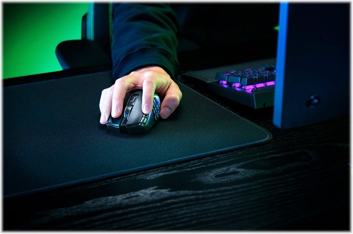 Actual product image Razer Naga V2 HyperSpeed for gaming, 2.4 GHz, Bluetooth, Wireless, Black (Wireless)