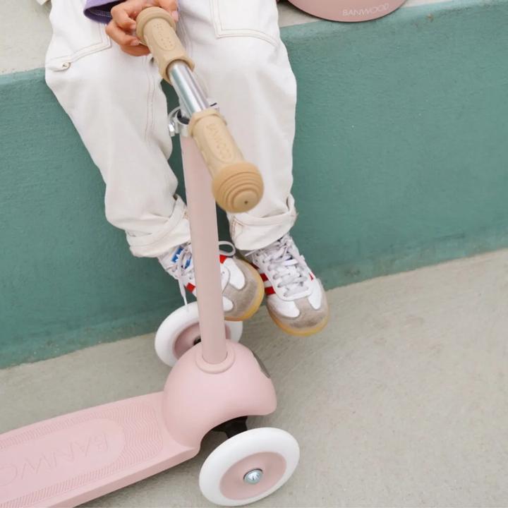 Actual product image Banwood Vintage ECO Scooter Fade