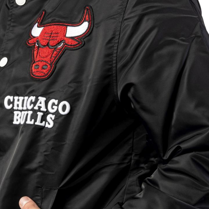 Produktbild New Era College Jacke - LOGO SELECT Chicago Bulls - M (M)