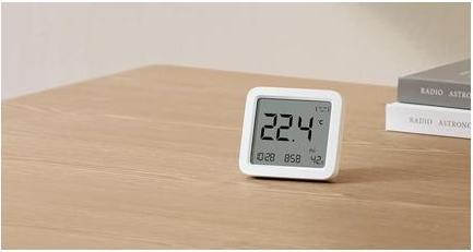 Actual product image Xiaomi Smart Temperature and Humidity Monitor 3
