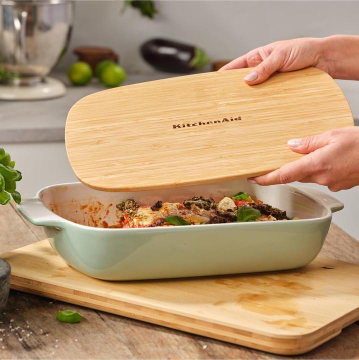 Actual product image KitchenAid Oven bowl with bamboo lid - large - pistache groen