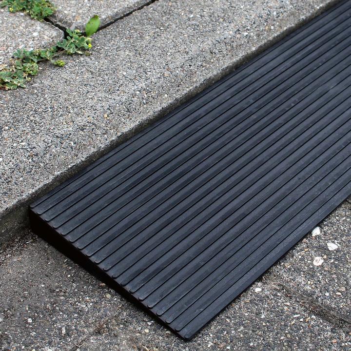 Actual product image Wiltec Threshold Ramp 25x150x900mm, Non-Slip Solid Rubber for Wheelchairs, Walking Frames, etc.