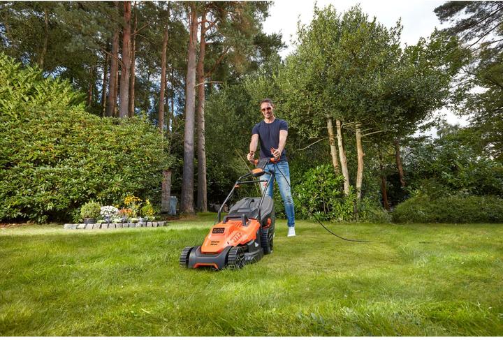 Actual product image Black & Decker BEMW471ESQS (Electrical connection)
