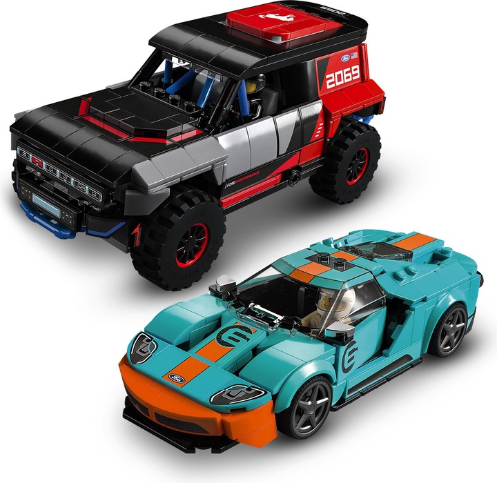 Actual product image LEGO Ford GT Heritage Edition and Bronco R (76905, LEGO Speed Champions)