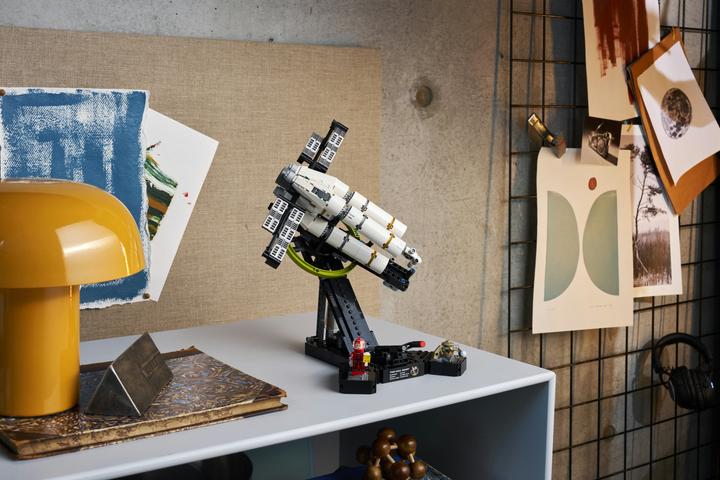 Actual product image LEGO Icons 11389 Operation Ave Maria (11389, LEGO Icons)