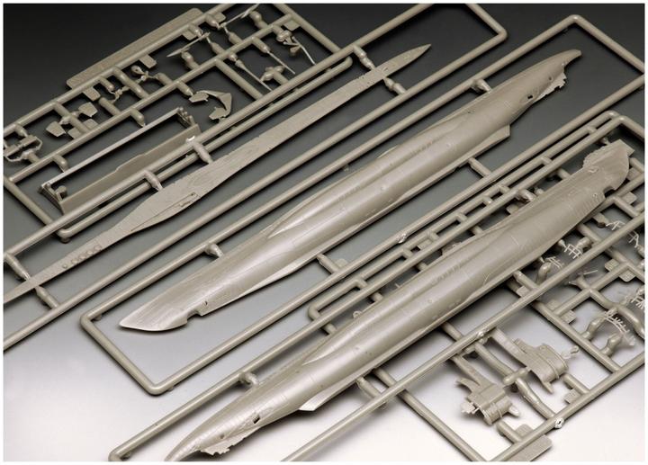 Actual product image Revell German Submarine Type VII C/41