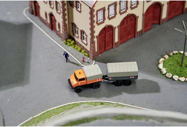Actual product image Carson Modellsport 1:87 Tarpaulin Trailer for Unimog 1:87 Trailer