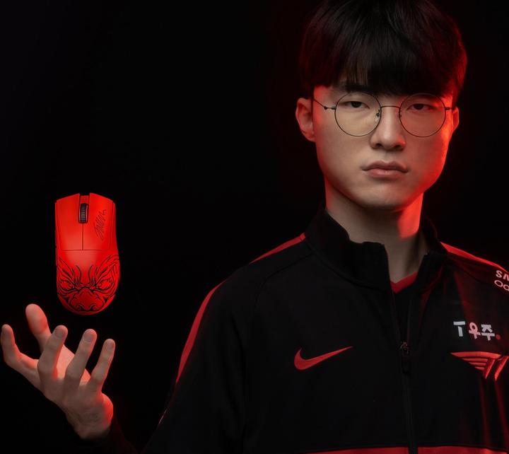 Actual product image Razer Deathadder V3 Pro Faker Edition (Wireless, Cable)