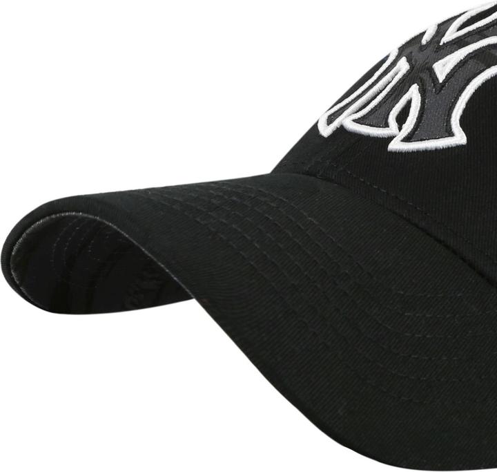 Actual product image 47 Brand Snapback Cap - FIJI New York Yankees schwarz