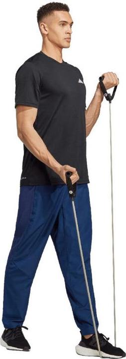 Produktbild Adidas Train Essentials (S)