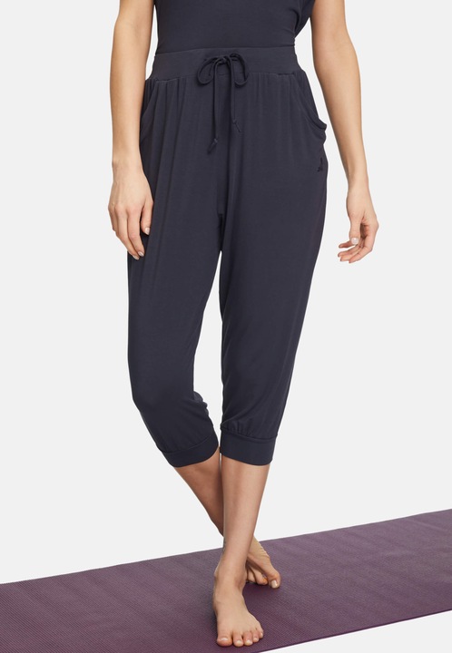 Actual product image Curare Yoga Pants Capri Relaxed (S)