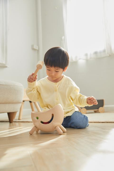 Actual product image Plantoys Hammer game Miracle