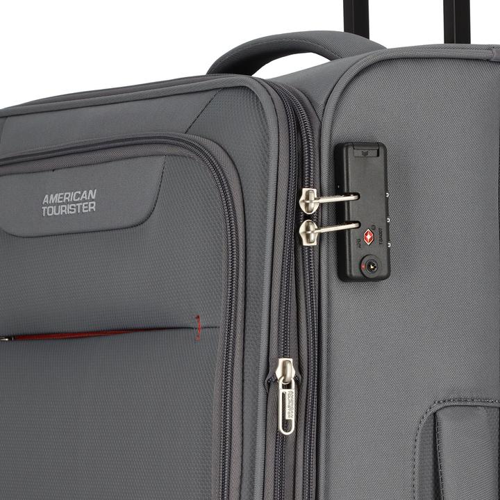Actual product image American Tourister Street Roll 4 wheel suitcase set 3-piece (215 l)