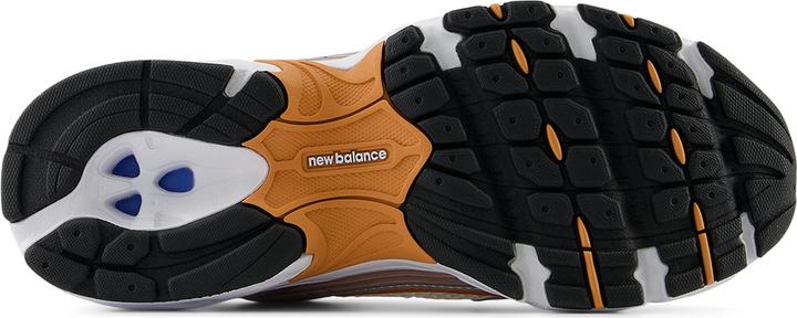 Actual product image New Balance MR530ADC (42)