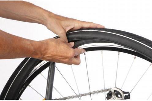 Actual product image Fischer Bicycle tube 28 inch 85096 (Dunlop (DV), 28", 40 mm)