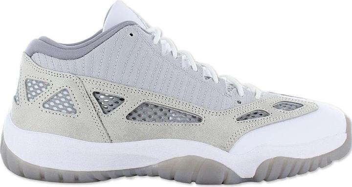 Image du produit Jordan 11 Retro Low IE Light Orewood Brown (42)