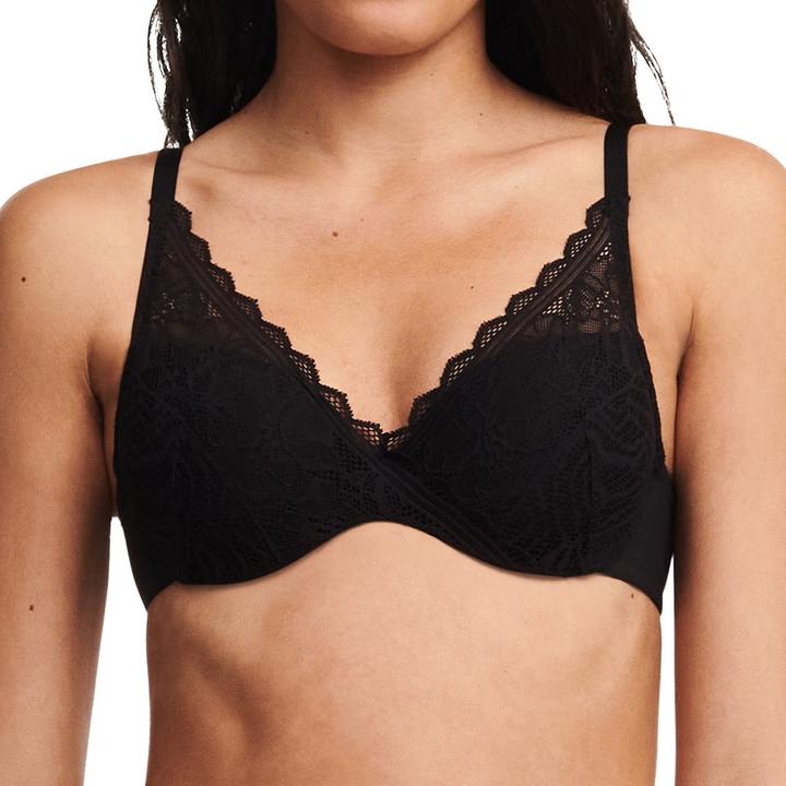 Actual product image Chantelle Easy Feel Floral Touch cup bra (Single pack, 75 D)