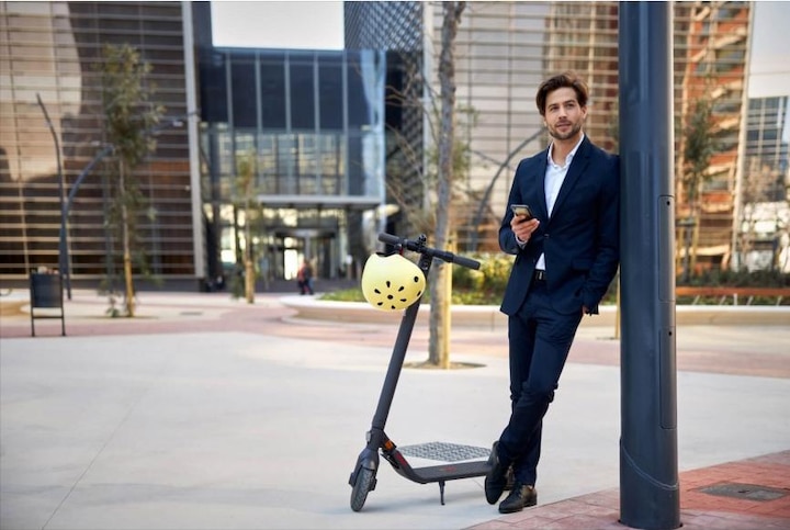 Produktbild Segway-Ninebot Kick Scooter E22E (20 km/h, 22 km, 300 W)
