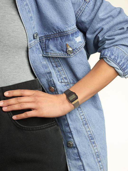 Actual product image Casio Retro Vintage - A700WEGL-5AEF (Digital watch, 35 mm)