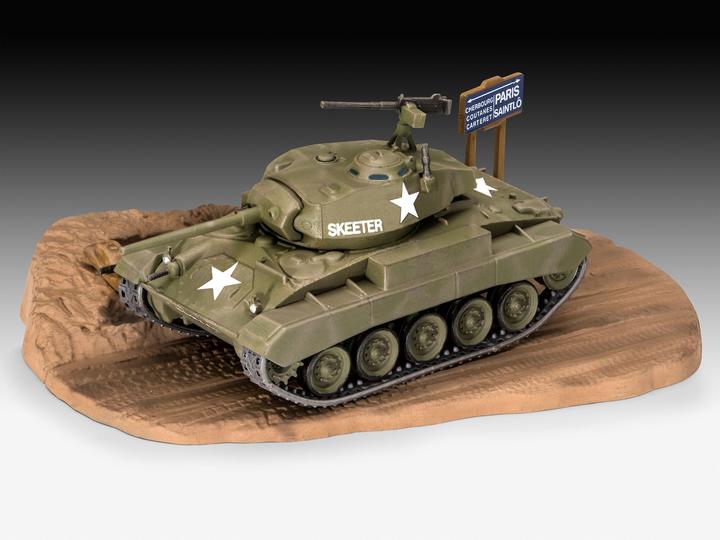 Actual product image Revell M24 Chaffee