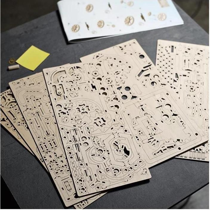 Produktbild Ugears Murmel-Kettenbahn