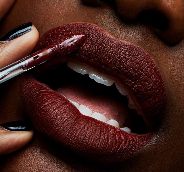 Actual product image MAC Cosmetics Retro Matte Liquid Lipcolour (Carnivorous)