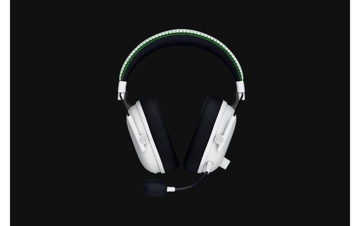 Actual product image Razer BlackShark V3 Pro for Xbox - White (Cable, Wireless)