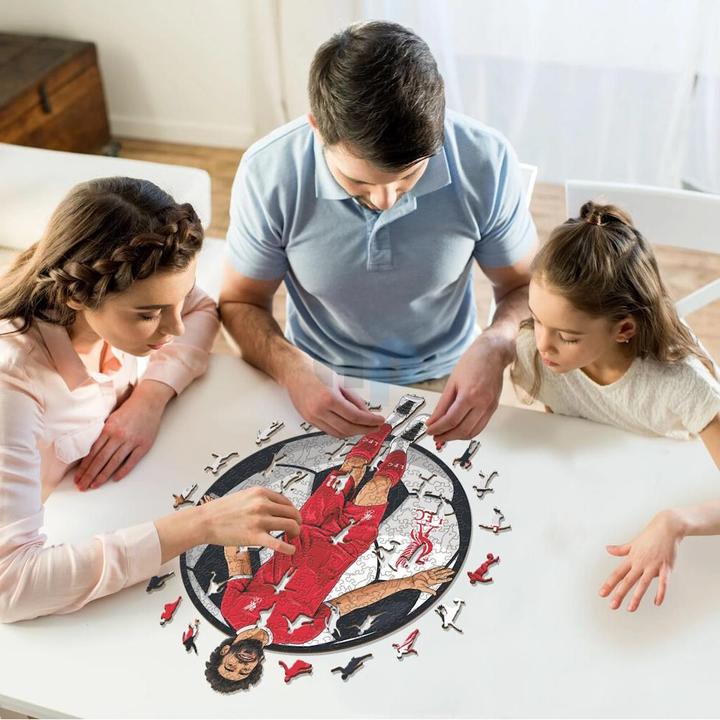 Produktbild Iconic Liverpool FC - Mo Salah - Holz Puzzle Grösse S (150 Teile) (150 Teile)