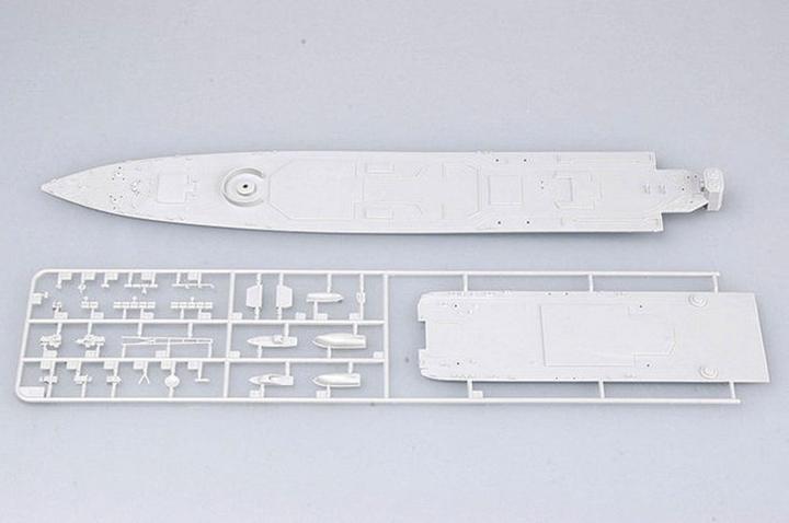 Actual product image Trumpeter Russian Navy Udaloy Class Destroyer Severomorsk