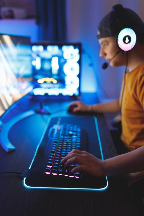 Actual product image Verbatim SureFire Silent Flight RGB-680 (L)