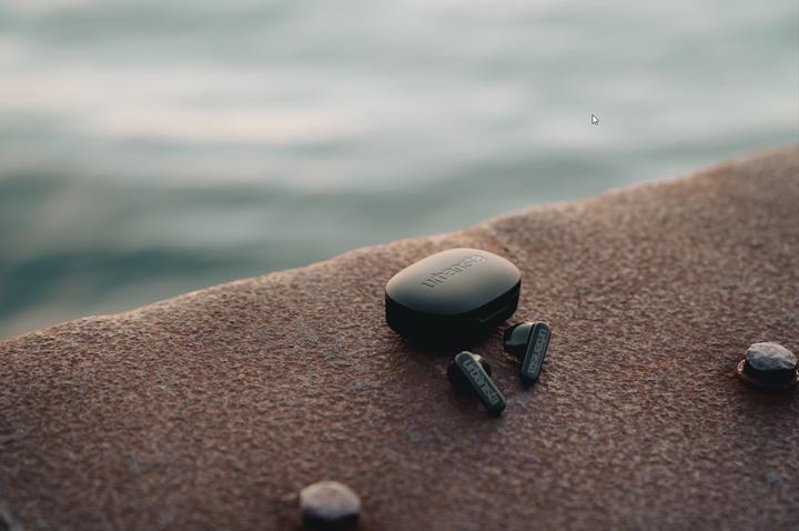 Actual product image Urbanista Copenhagen (NC, 8 h, Cable)