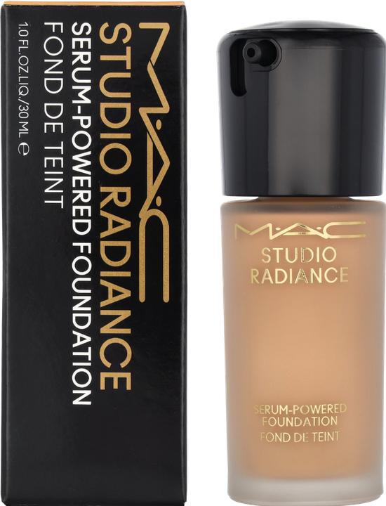 Immagine prodotto MAC Cosmetics M.A.C. Studio Rad Serum Pow Fond de Teint NC17 (No. NC17)