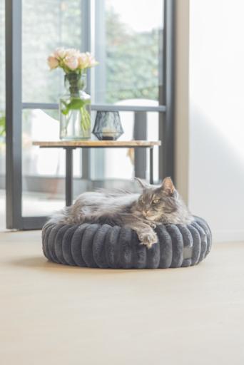 Actual product image Designed by Lotte Katzenbett rund (Cat)