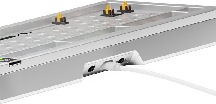 Actual product image Glorious GMMK 3 Pro 75 % Custom Gaming Keyboard - Barebone, ANSI layout, silver (Barebone, Cable)