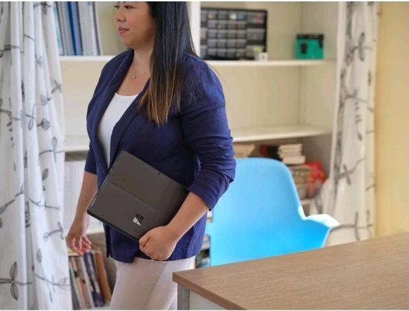 Actual product image Microsoft Surface Pro 8 (13", 256 GB, 16 GB, Without keyboard layout, Core i7-1185G7)