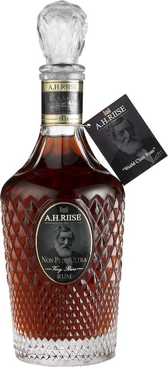 Image du produit A.H.Riise Non Plus Ultra (1 x 70 cl)